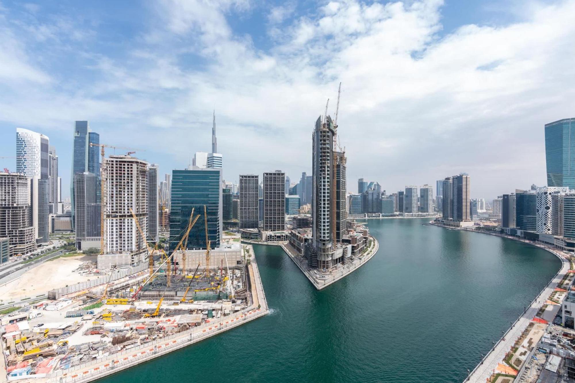 Bnbnova - 1br - Panoramic Canal & Skyline View * Dubai