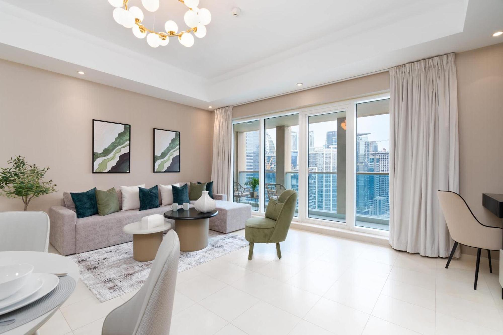 Bnbnova - 1br - Panoramic Canal & Skyline View Dubai