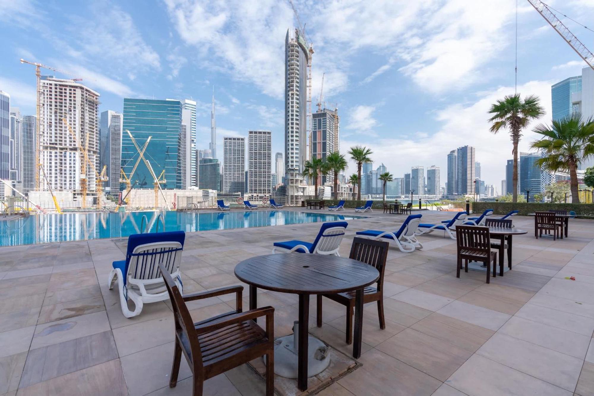 Bnbnova - 1br - Panoramic Canal & Skyline View