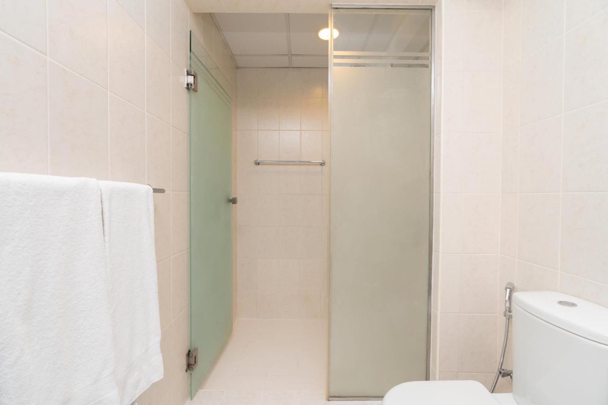 Bnbnova - 1br - Panoramic Canal & Skyline View Apartment Dubai